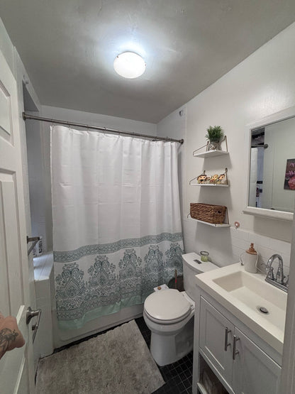 Habitación privada para mujer en Glendale