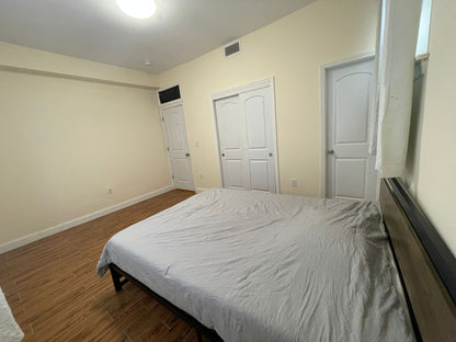 Habitación con baño privado en Maspeth